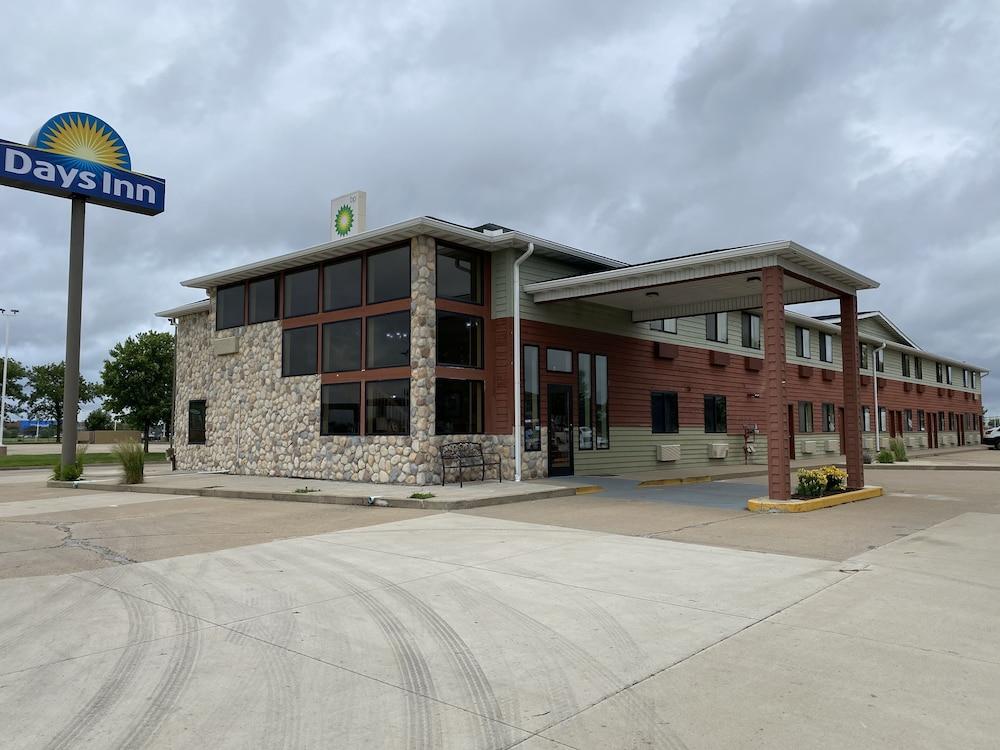 Days Inn By Wyndham Morton Экстерьер фото